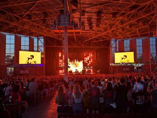 RBC Amphitheatre, bloc: 406, rangée: A, place: 45