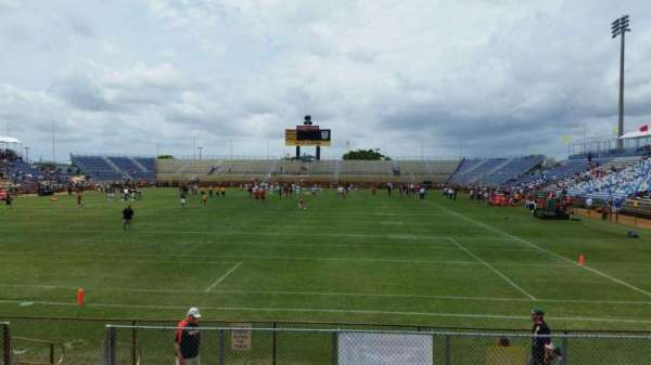 Old Lockhart Stadium, bloc: 129, rangée: 10