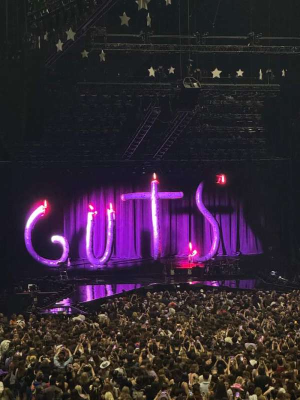 Accor Arena, bloc: Gradin T, rangée: 15, place: 2