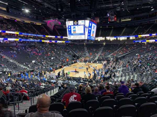 T-Mobile Arena, bloc: 2, rangée: W, place: 3