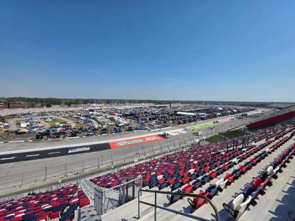 Darlington Raceway, bloc: PE, rangée: 39, place: 2