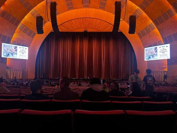 Radio City Music Hall, bloc: Orchestra 4, rangée: E, place: 403