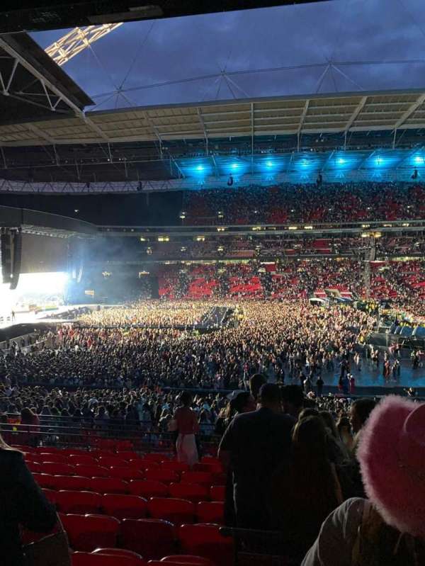 Wembley Stadium, bloc: 124, rangée: 41, place: 53