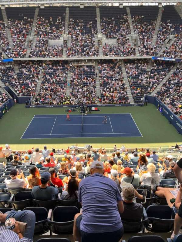 Louis Armstrong Stadium, bloc: 119, rangée: N, place: 10