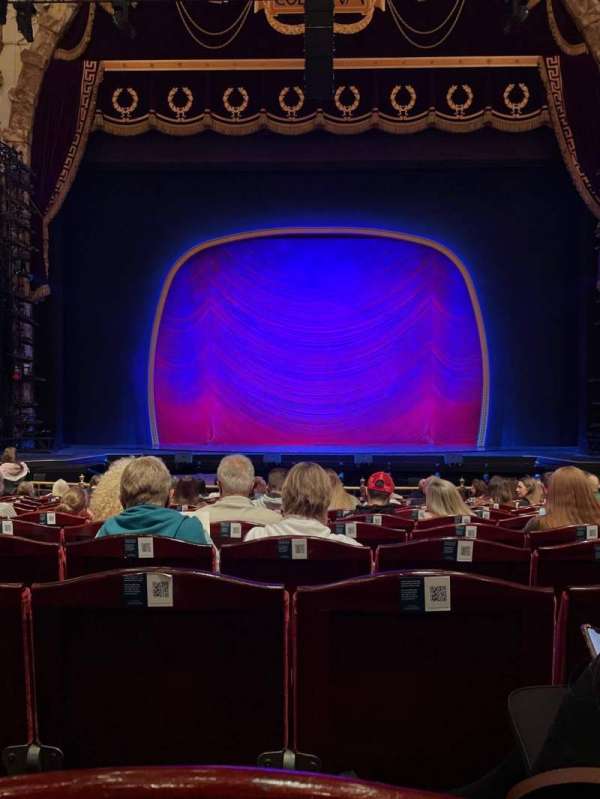 London Coliseum, bloc: Stalls, rangée: N, place: 15