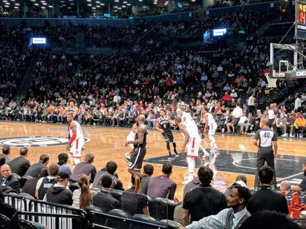 Barclays Center, bloc: 4, rangée: 5, place: 1