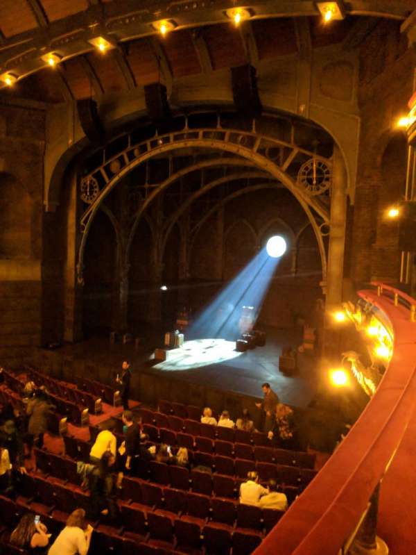 Lyric Theatre, bloc: Dress Circle R, rangée: A, place: 20