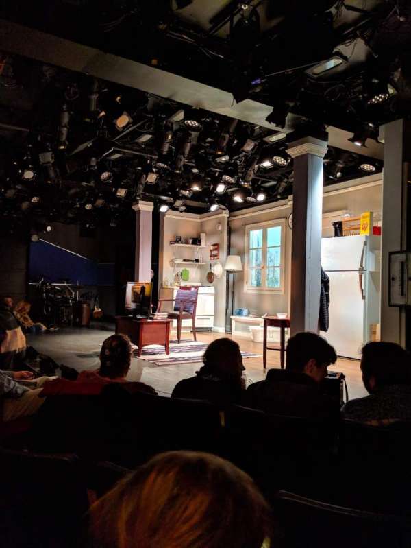 Westside Theatre Upstairs, bloc: Orchestra R, rangée: C, place: 14