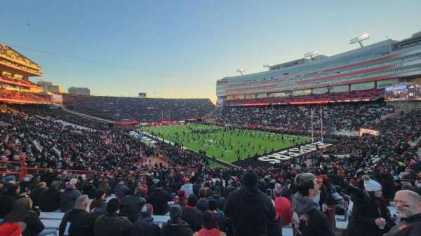 Memorial Stadium, Lincoln, bloc: 40, rangée: 42, place: 7-9