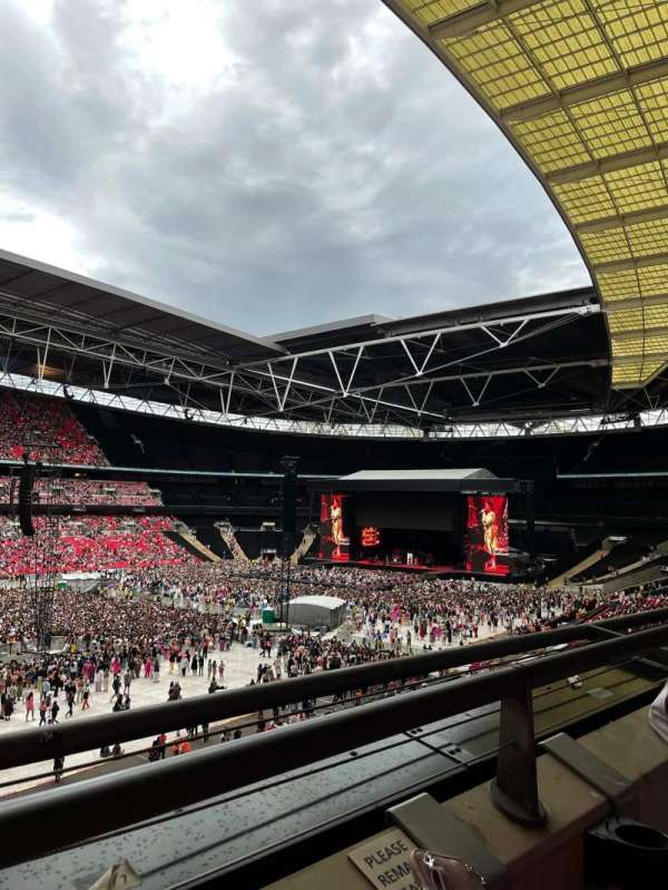 Wembley Stadium, bloc: 205, rangée: 1, place: 89