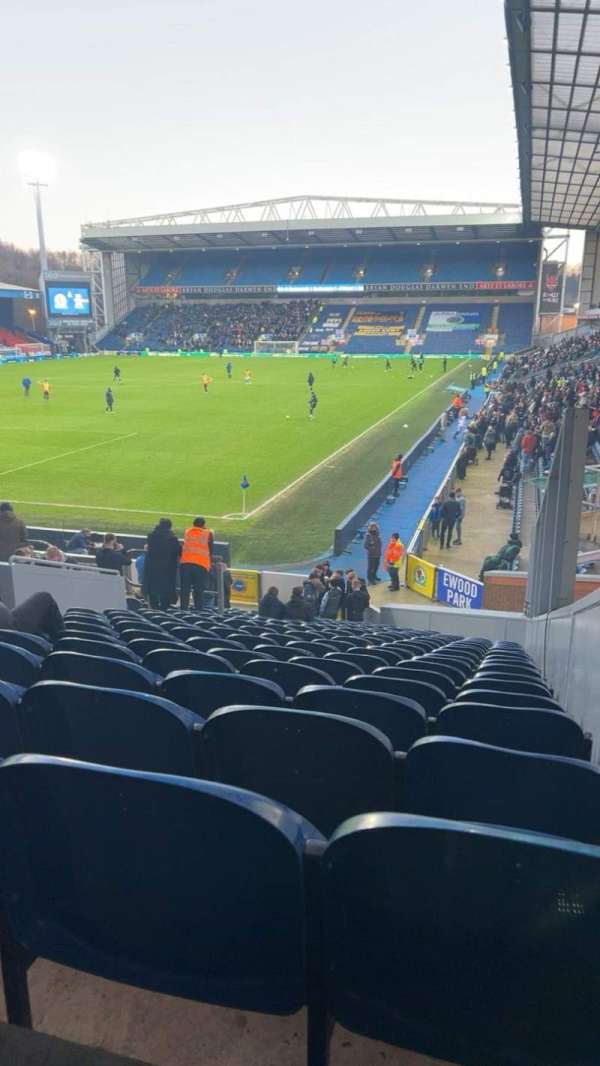 Ewood Park, bloc: N01, rangée: 23, place: 1
