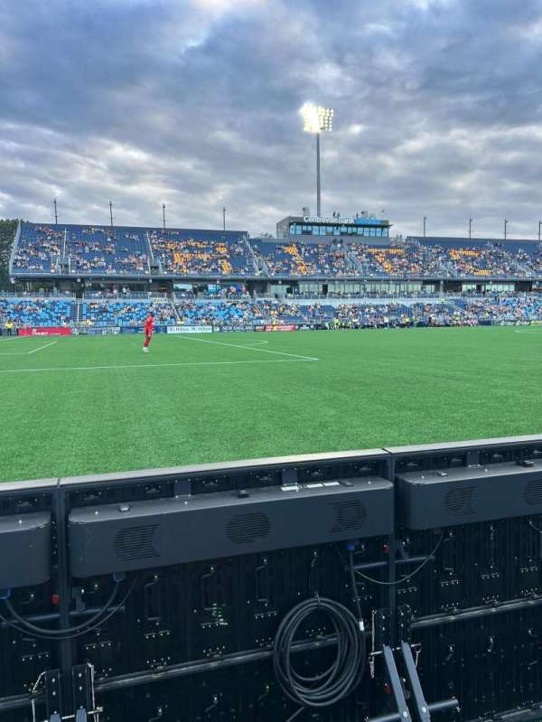 Centreville Bank Stadium, bloc: CF S, rangée: A, place: 1