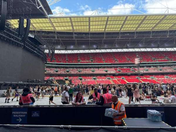 Wembley Stadium, bloc: 126, rangée: 4, place: 87