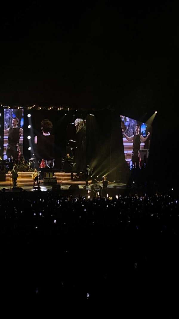 AO Arena, bloc: 105, rangée: L, place: 10