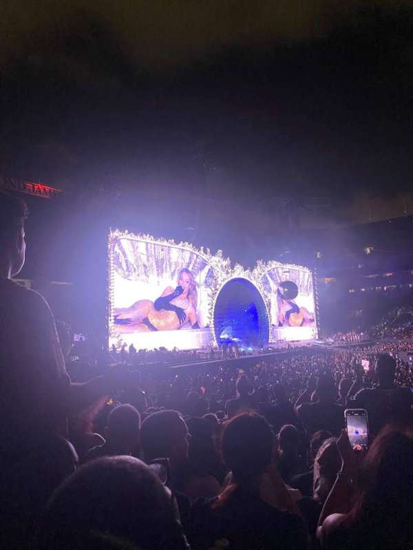 Raymond James Stadium, bloc: 134, rangée: R, place: 13