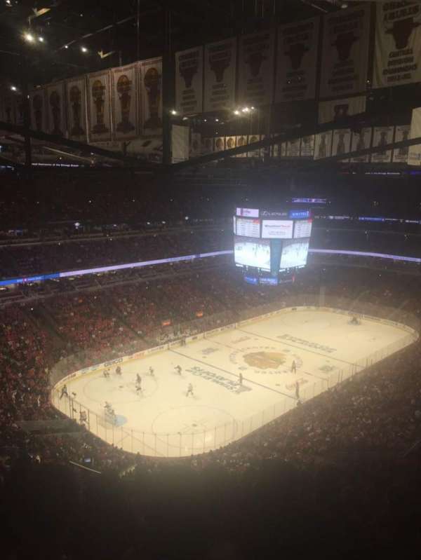 United Center, bloc: 322, rangée: 15, place: 18