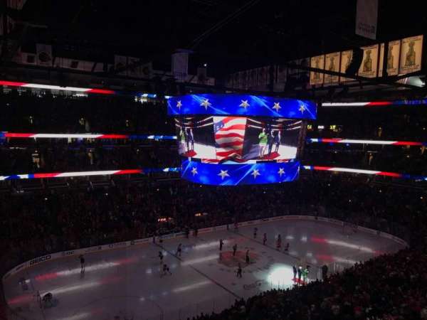 United Center, bloc: 321, rangée: 2, place: 2