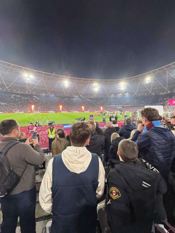 London Stadium, bloc: 106, rangée: 5, place: 355