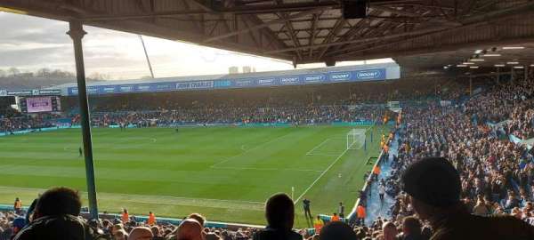 Elland Road, bloc: H27, rangée: s, place: 67
