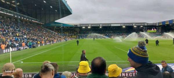 Elland Road, bloc: N6, rangée: II, place: 158