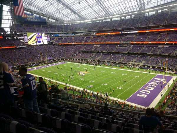 U.S. Bank Stadium, bloc: 205, rangée: 13, place: 11
