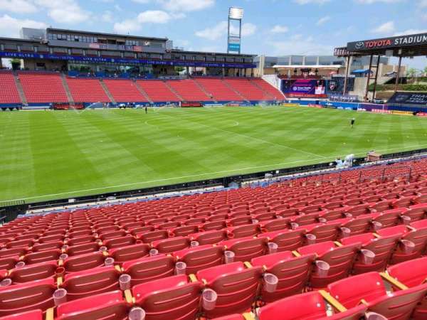 Toyota Stadium, bloc: 125, rangée: 20, place: 5