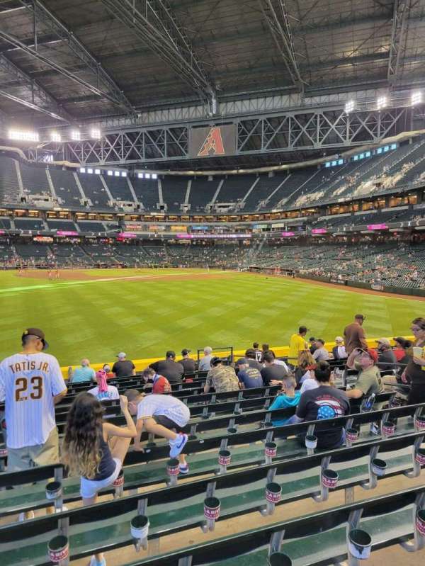 Chase Field, bloc: 142, rangée: 25, place: 10