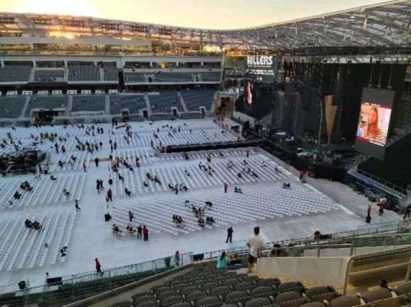 BMO Stadium, bloc: 211, rangée: Q, place: 9