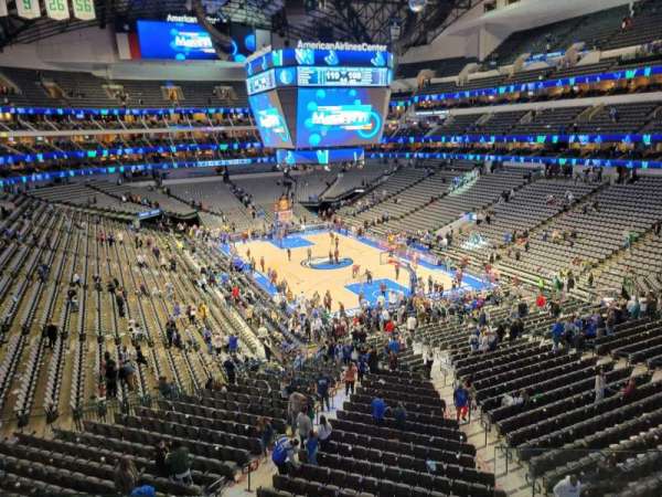 American Airlines Center, bloc: 204, rangée: c, place: 1
