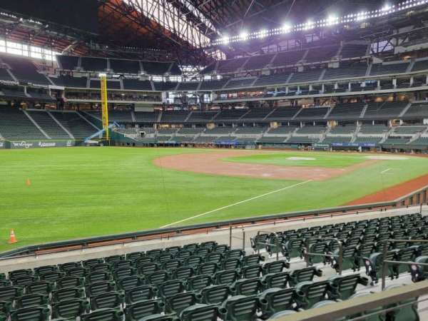 Globe Life Field, bloc: 2, rangée: 9, place: 4