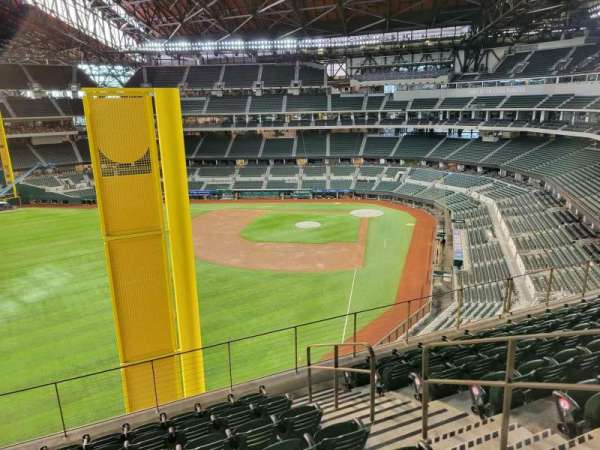 Globe Life Field, bloc: 201, rangée: 8, place: 5