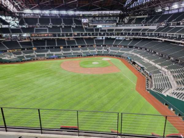 Globe Life Field, bloc: 243, rangée: 5, place: 13
