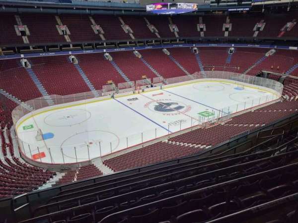 Rogers Arena, bloc: 311, rangée: 8, place: 1