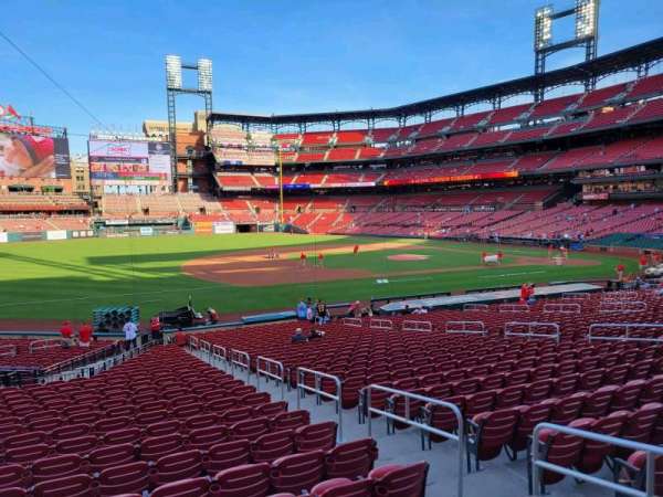 Busch Stadium, bloc: 160, rangée: 19ADA, place: 3