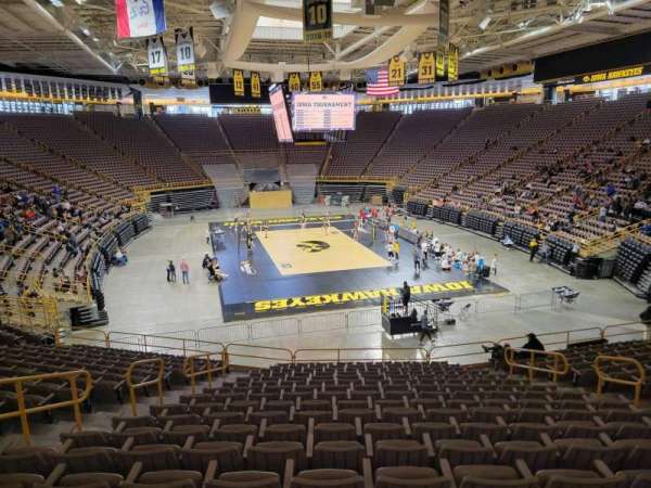 Carver-Hawkeye Arena, bloc: hh, rangée: 28, place: 10