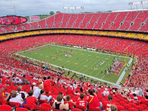 Arrowhead Stadium, bloc: 319, rangée: 34, place: 10