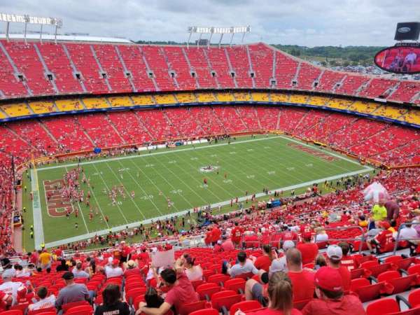 Arrowhead Stadium, bloc: 328, rangée: 38, place: 10