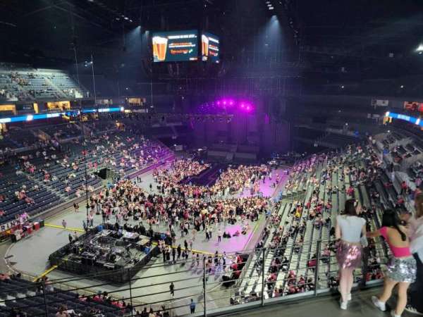 LANXESS arena, bloc: 613, rangée: 4, place: 7