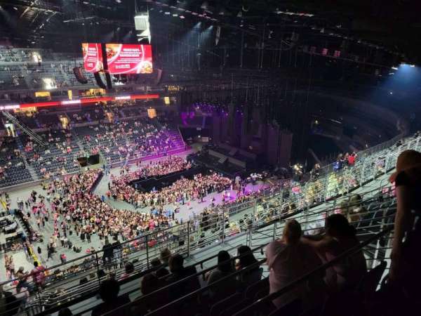 LANXESS arena, bloc: 709, rangée: 6, place: 17