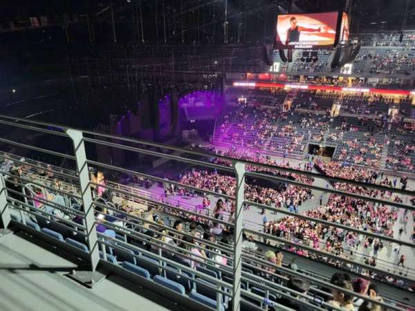 LANXESS arena, bloc: 724, rangée: 1, place: 8