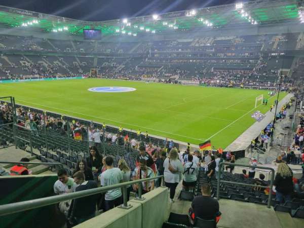 Borussia Park, bloc: 13, rangée: 25, place: 22