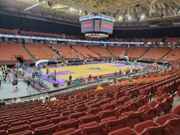 Bon Secours Wellness Arena, bloc: 111, rangée: p, place: 10