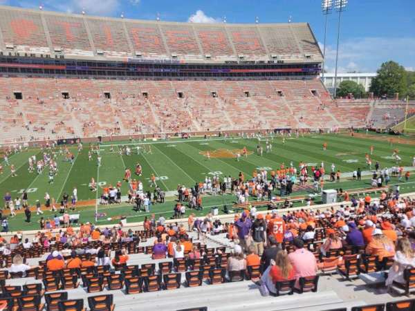 Memorial Stadium, Clemson, bloc: g, rangée: LL, place: 18