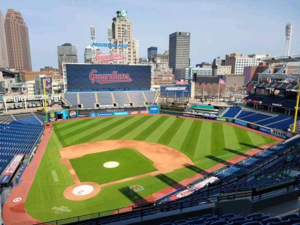 Progressive Field, bloc: 551, rangée: m, place: 12