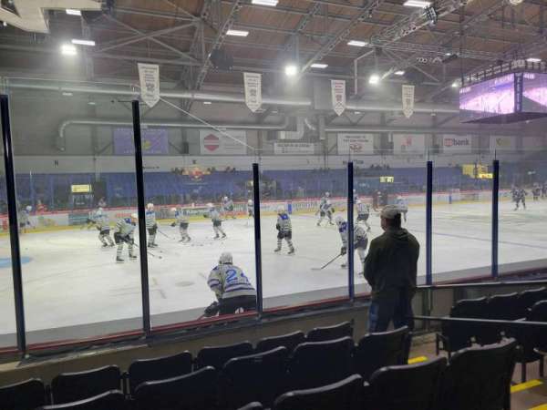 Ice Box, bloc: a, rangée: 5, place: 8