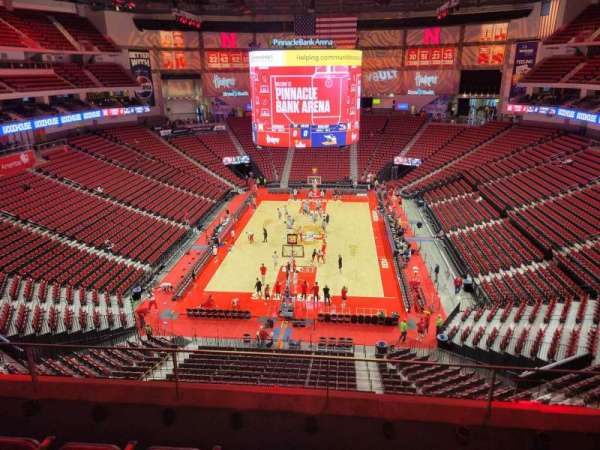 Pinnacle Bank Arena, bloc: 211, rangée: 4, place: 11