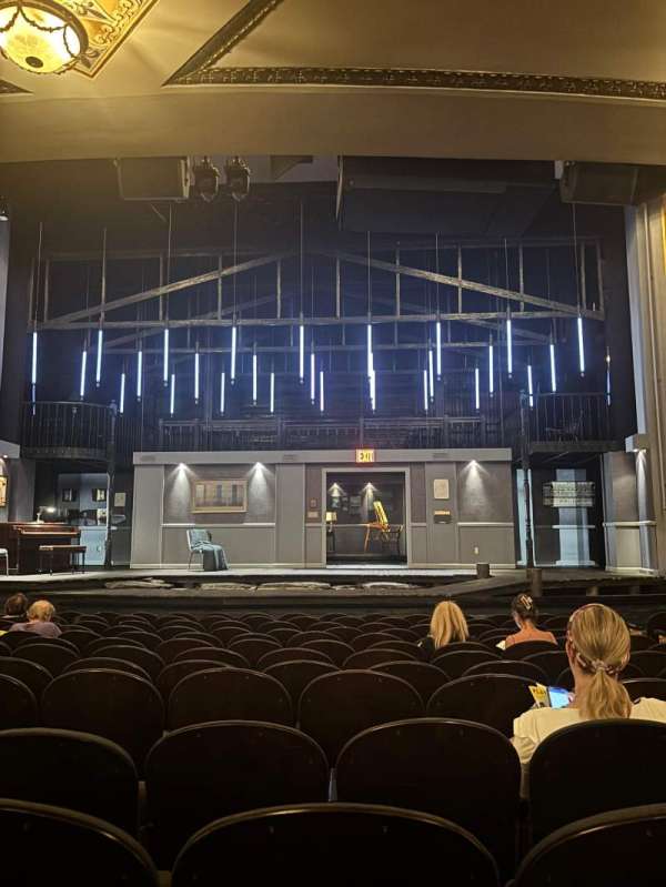 Gerald Schoenfeld Theatre, bloc: Orchestra C, rangée: O, place: 110