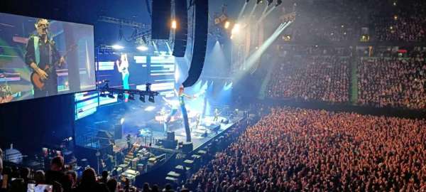 AO Arena, bloc: 102, rangée: W, place: 25