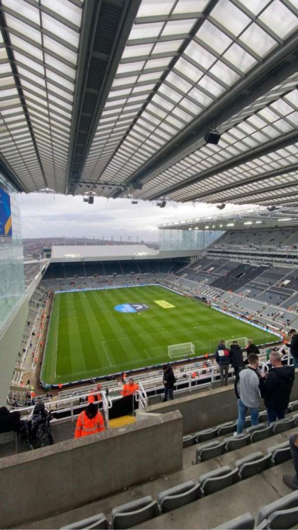 St James' Park, bloc: LS-L7M, rangée: L, place: 555