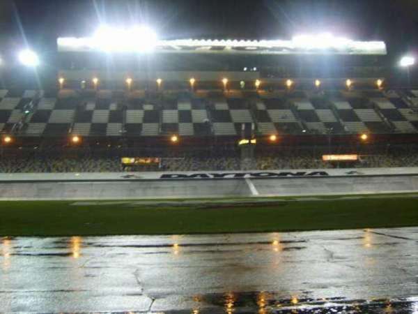 Daytona International Speedway, bloc: pit road